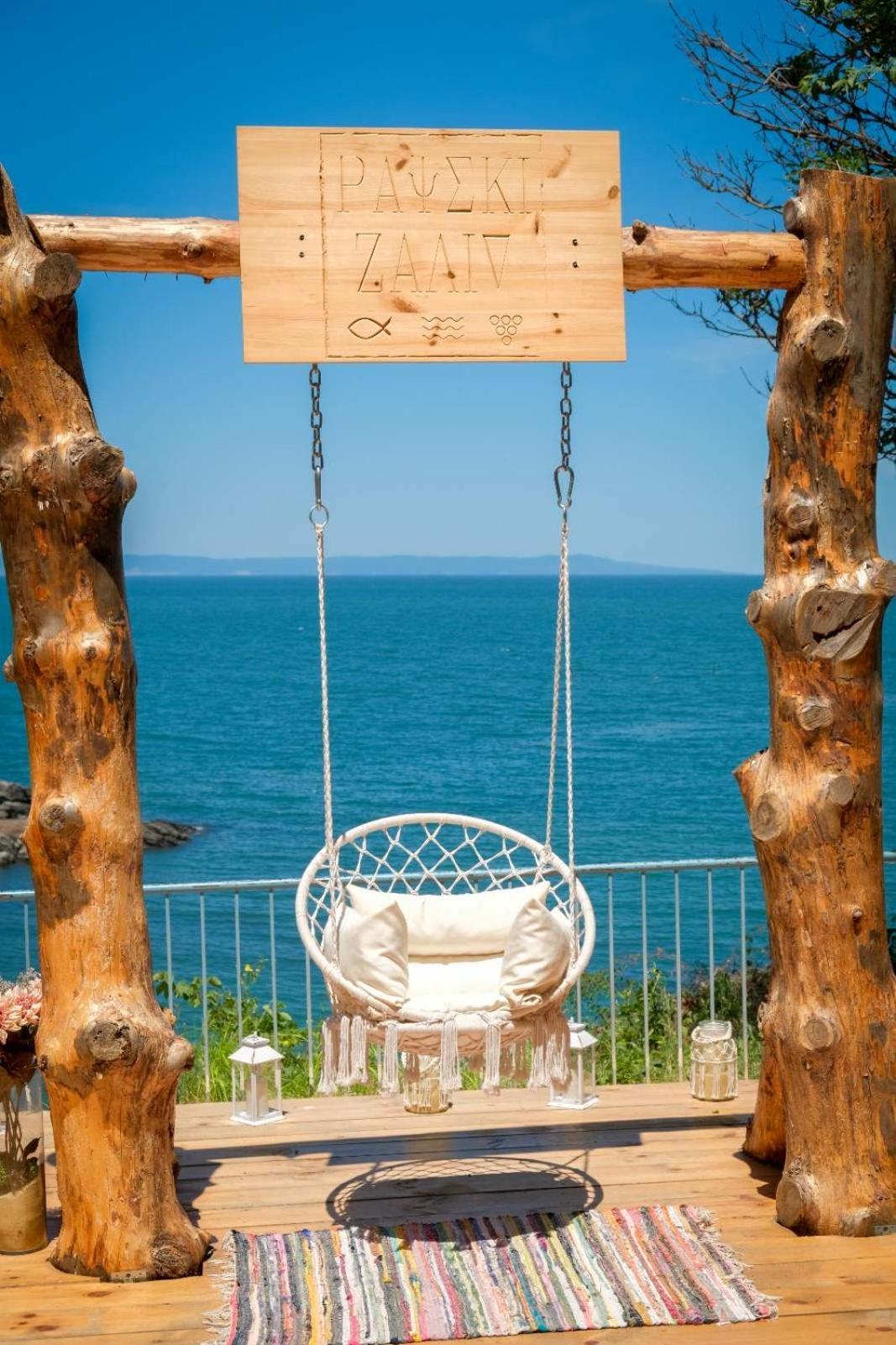 Paradise Bay Hotel Sozopol Exterior photo