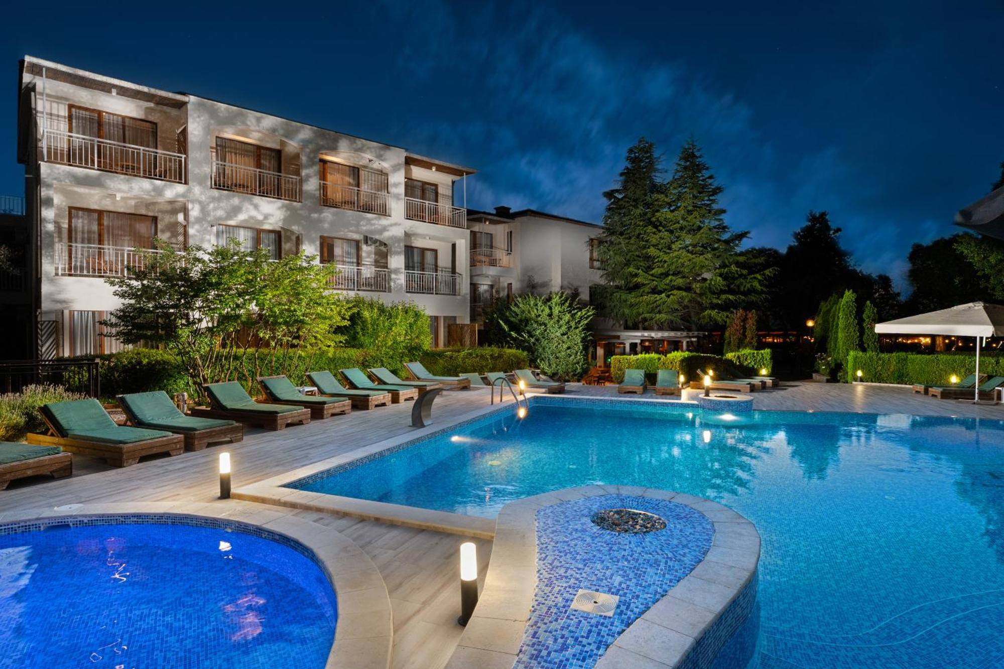 Paradise Bay Hotel Sozopol Exterior photo